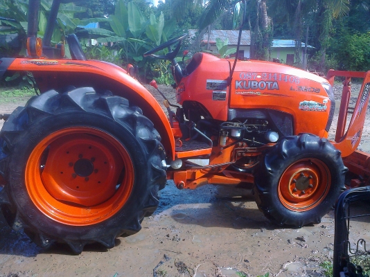 ขายรถแทรกเตอร์ KUBOTA L3608  Synchro  Shutle