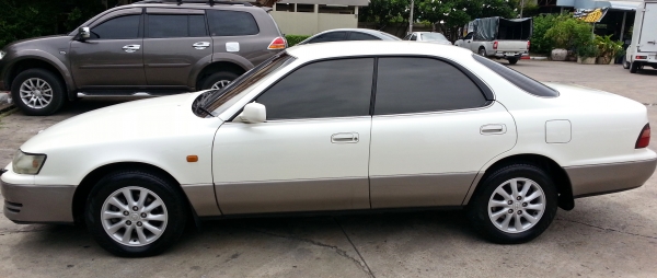 ขายด่วน ES300 รถสวยหาอยู่ไม่ผิดหวังครับ ติด lpg ประหยัดมากๆภายในสะอาด ต่อลองราคาได้