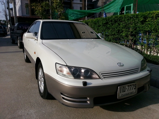 ขายด่วน ES300 รถสวยหาอยู่ไม่ผิดหวังครับ ติด lpg ประหยัดมากๆภายในสะอาด ต่อลองราคาได้