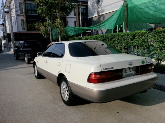 ขายด่วน ES300 รถสวยหาอยู่ไม่ผิดหวังครับ ติด lpg ประหยัดมากๆภายในสะอาด ต่อลองราคาได้