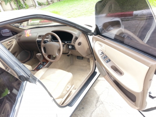 ขายด่วน ES300 รถสวยหาอยู่ไม่ผิดหวังครับ ติด lpg ประหยัดมากๆภายในสะอาด ต่อลองราคาได้