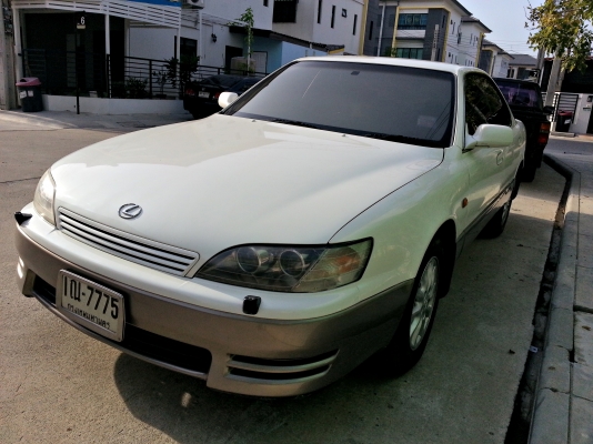 ขายด่วน ES300 รถสวยหาอยู่ไม่ผิดหวังครับ ติด lpg ประหยัดมากๆภายในสะอาด ต่อลองราคาได้