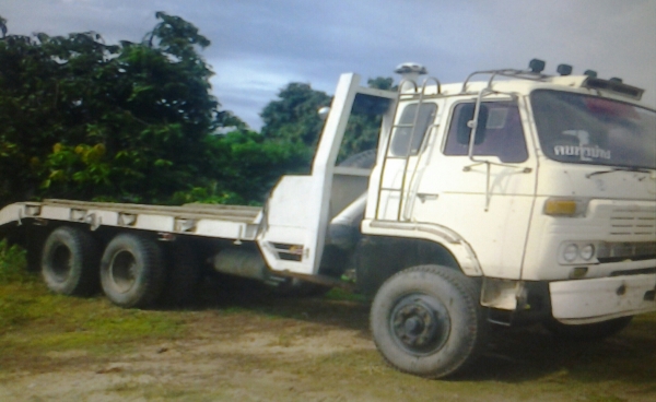 รถเทเลอร์ 10 ล้อ 2 เพลา นิสสัน UD CW30