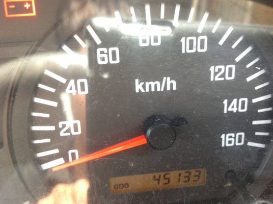 ขาย ISUZU NMR130 อยากขายครับไม่มีคนขับ รถบ้านสภาพดี ราคา700000 ถูกๆครับ สนใจติดต่อ คุณ จิตรสิน 081-7682048 ต่อลองราคาได้ครับ