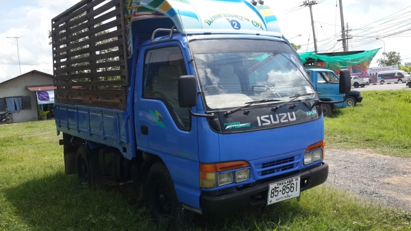 ขายอีซูซุ4ล้อ ปี40 แชชซีสวย เอกสารพร้อมโอน พร้อมคอกไม้ ไม่ติดเวลา สภาพเดิมๆๆเครื่อง88แรง