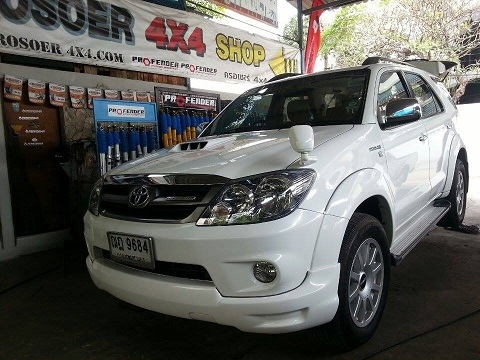 โช๊คอัพรถ Fortuner by Shock ProFenDer