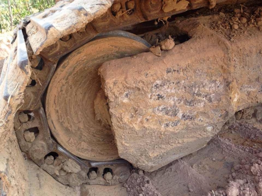 **800,000 บ.ต่อรอง**ขาย แบคโฮ HITACHI EX 200-3 เครื่องเดิมปั๊มเดิม ไฟฟ้าหน้าจอครบ แอร์เย็น บูมอาร์มไม่ปะไม่ดาม ช่วงล่างเต็มดี แน่น ทำงานไม่โหลด พร้อมใช้งาน สีสันดี สวย เอกสารเล่มทะเบียนครบ จัดแน็นท์ได้ ราคาต่อรองได้เด้อ พี่น้องครับ **800,000 บ.ต่อรอง**ขาย แบคโฮ HITACHI EX 200-3 เครื่องเดิมปั๊มเดิม ไฟฟ้าหน้าจอครบ แอร์เย็น บูมอาร์มไม่ปะไม่ดาม ช่วงล่างเต็มดี แน่น ทำงานไม่โหลด พร้อมใช้งาน สีสันดี สวย เอกสารเล่มทะเบียนครบ จัดแน็นท์ได้ ราคาต่อรองได้เด้อ พี่น้องครับ