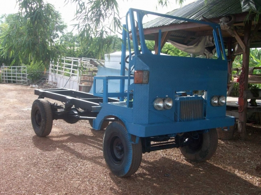 อีแต็น เครื่องเกีย  85  แรง  ของ 6 ล้อประหยัดกว่าต่อใหม่ครับ ช่วงล่างใหญ่  เอาไว้ต่อดั้มใด้เลยครับ