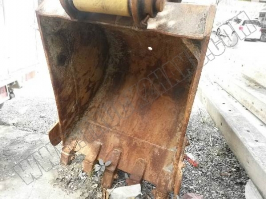 รถแบคโฮKOMATSU PC200