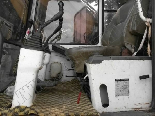 รถแบคโฮKOMATSU PC200