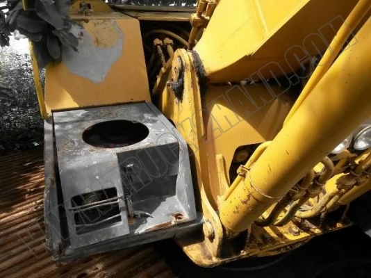 รถแบคโฮKOMATSU PC200