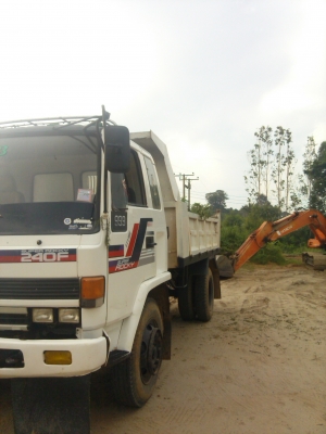 เพิ่มรูปค่ะ ขายด่วน ISUZU FSR11  ดั๊มพ์ 6ล้อ สภาพสวยค่ะ