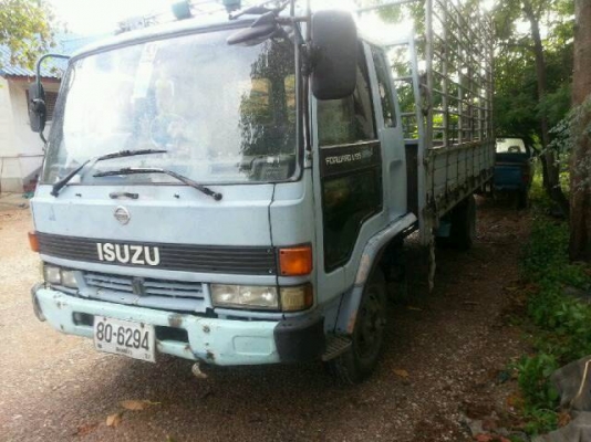 หกล้อ รถประกอบ