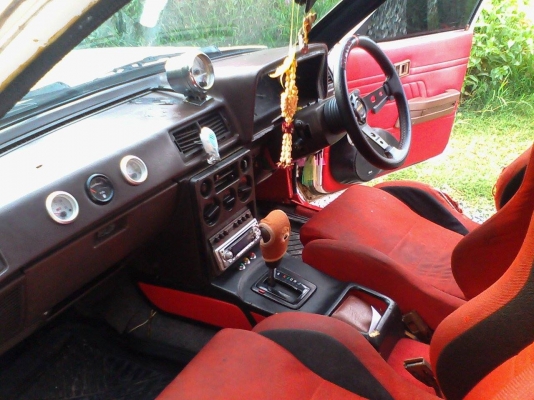 ต้องการขาย TOYOTA หน้าแหลม สีขาว วางเครื่อง 1J ติดแก๊ส LPG ลงเล่มแล้ว เกียร์ออโต้พวงมาลัยเพาเวอร์