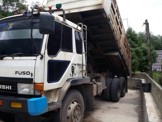 ขายด่วนฟูโซ่เทอร์โบแท้ กระบะสามมิตร