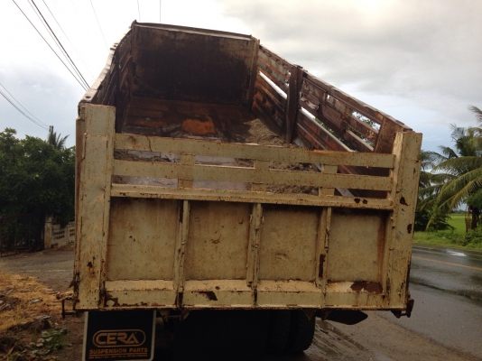 ขายสิบล้อสวยๆพร้อมใช้ สองเพลา 10เกียร์อิลตัล เครื่อง195 มิตซู650000ต่อรองครับติดต่อ 0847169085