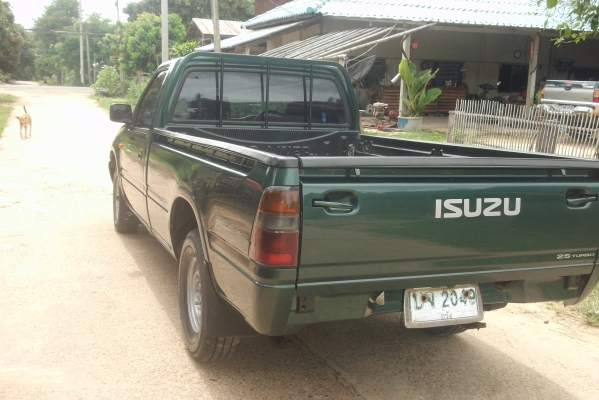 ขายอีซูซุดราก้อนตอนเดียว ขายอีซูซุดราก้อนตอนเดียว