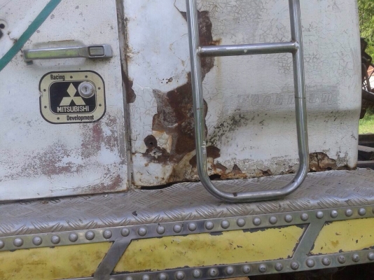 ขายรถบรรทุกสิบล้อดัมพ์ MITSUBISHI TD ซีเรียล 1,7xx เครื่องเดิม 6D16-195 แรง 2 เพลา 10 เกียร์ ทะเบียนพร้อม