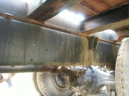 รถมิตซู 10 ล้อ ท้ายลาด 190 แรงม้า. สนใจติดต่อ 081 - 6079515 รถมิตซู 10 ล้อ ท้ายลาด 190 แรงม้า. สนใจติดต่อ 081 - 6079515