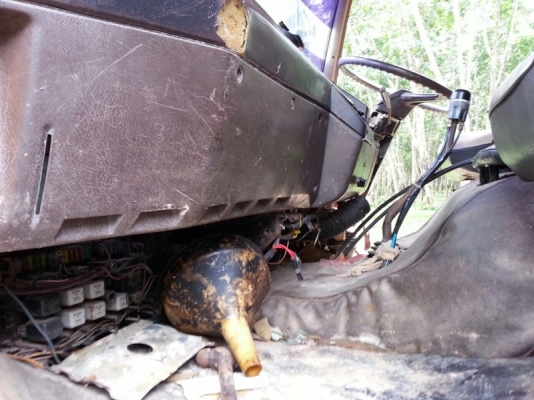 รถมิตซู 10 ล้อ ท้ายลาด 190 แรงม้า. สนใจติดต่อ 081 - 6079515 รถมิตซู 10 ล้อ ท้ายลาด 190 แรงม้า. สนใจติดต่อ 081 - 6079515