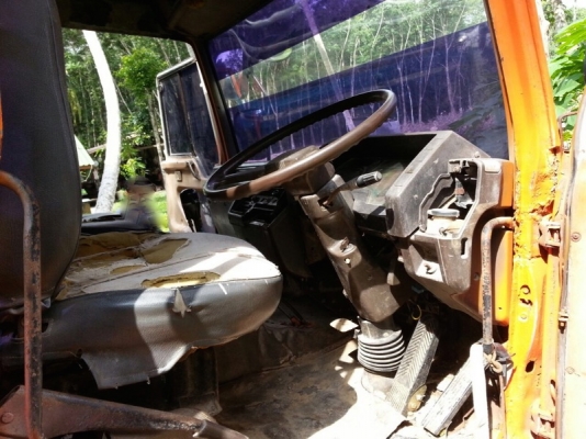 รถมิตซู 10 ล้อ ท้ายลาด 190 แรงม้า. สนใจติดต่อ 081 - 6079515 รถมิตซู 10 ล้อ ท้ายลาด 190 แรงม้า. สนใจติดต่อ 081 - 6079515