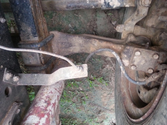 รถมิตซู 10 ล้อ ท้ายลาด 190 แรงม้า. สนใจติดต่อ 081 - 6079515 รถมิตซู 10 ล้อ ท้ายลาด 190 แรงม้า. สนใจติดต่อ 081 - 6079515