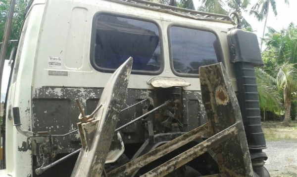 รถอีซูซุ 6 ล้อดั้ม FTR 165 แรงม้า. ปี 36 สนใจติดต่อ 081 - 6079515 รถอีซูซุ 6 ล้อดั้ม FTR 165 แรงม้า. ปี 36 สนใจติดต่อ 081 - 6079515