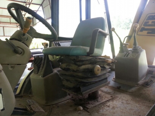 รถตัก JCB ( ตักหน้า , ขุดหลัง ) สนใจติดต่อ 081 - 6079515 รถตัก JCB ( ตักหน้า , ขุดหลัง ) สนใจติดต่อ 081 - 6079515