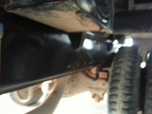 รถอีซูซุ 10 ล้อดั้ม FXZ 270 แรงม้า. ปี 50. สนใจติดต่อ 081 - 6079515 รถอีซูซุ 10 ล้อดั้ม FXZ 270 แรงม้า. ปี 50. สนใจติดต่อ 081 - 6079515