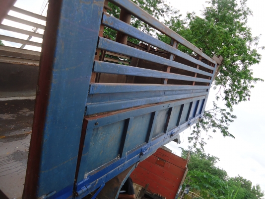 ขายด่วนรถสิบล้อดรั้มหัวยาว2เพลาร็อกกี้210เพลาโบกี้ใหญ่