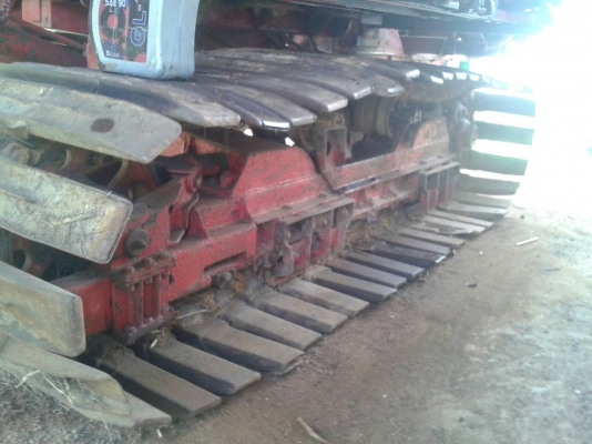 ขายรถเกี่ยวข้าวยกคู่ ศักดิ์พัฒนา ตัว1 ตัวเดิน12 ปั๊มไดกิ้น13 เครื่องอีซูซุ6HH1 โบ อุ้ม2.5ตัน ตัว2ตัวเดิน10โม่โรงงานปั๊ม23อุ้ม สภาพพร้อมใช้งาน เครื่องอีซูซุ6HH1