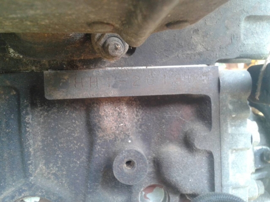 ขายรถเกี่ยวข้าวยกคู่ ศักดิ์พัฒนา ตัว1 ตัวเดิน12 ปั๊มไดกิ้น13 เครื่องอีซูซุ6HH1 โบ อุ้ม2.5ตัน ตัว2ตัวเดิน10โม่โรงงานปั๊ม23อุ้ม สภาพพร้อมใช้งาน เครื่องอีซูซุ6HH1