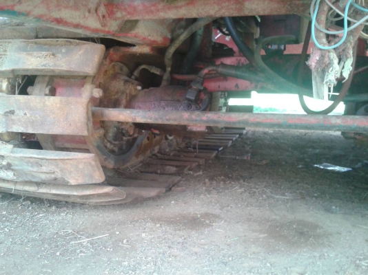 ขายรถเกี่ยวข้าวยกคู่ ศักดิ์พัฒนา ตัว1 ตัวเดิน12 ปั๊มไดกิ้น13 เครื่องอีซูซุ6HH1 โบ อุ้ม2.5ตัน ตัว2ตัวเดิน10โม่โรงงานปั๊ม23อุ้ม สภาพพร้อมใช้งาน เครื่องอีซูซุ6HH1