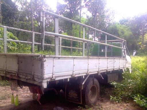 อีซูซู TL85สภาพพร้อมใช้ ยาว4.30ม.ทะเบียนพร้อมโอน