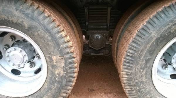 ขายรถล่อง 10 ล้อเพลาเดียว สภาพสวยพร้อมใช้ เครื่อง 6BG1 175 แรงม้า พาวเวอร์ ทะเบียนพร้อมโอน ราคาคุยกันได้ครับ ขายรถล่อง 10 ล้อเพลาเดียว สภาพสวยพร้อมใช้ เครื่อง 6BG1 175 แรงม้า พาวเวอร์ ทะเบียนพร้อมโอน ราคาคุยกันได้ครับ