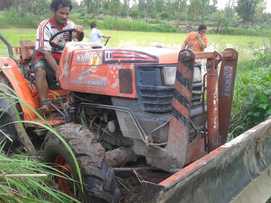 ขายคูโบต้า34 แรงพร้อมใช้งานด่วนเลยครับ