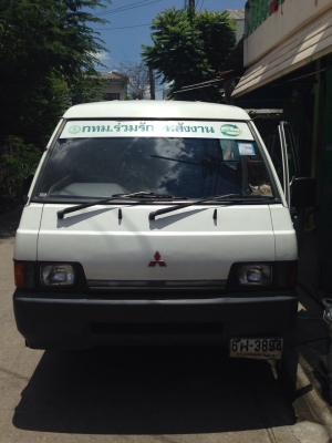 ขายรถตู้ MITSUBISHI L300 ปี96 ภายในสวยครบไม่มีแตกหัก