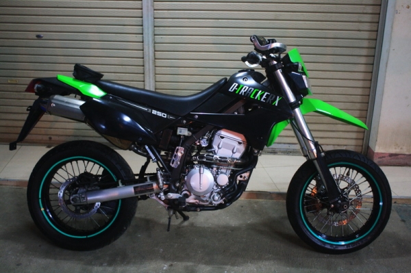 __Dtracker 250 สีเขียว สภาพสวยเดิม $ 89,000__ __Dtracker 250 สีเขียว สภาพสวยเดิม $ 89,000__