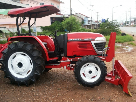 รถแทรกเตอร์ยันม่าร์