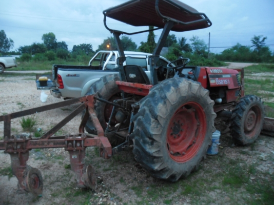 ขายถูกรถไถ KUBUTA M5000 เดิมๆ 2 เพลาเอกสารเล่มทะเบียน