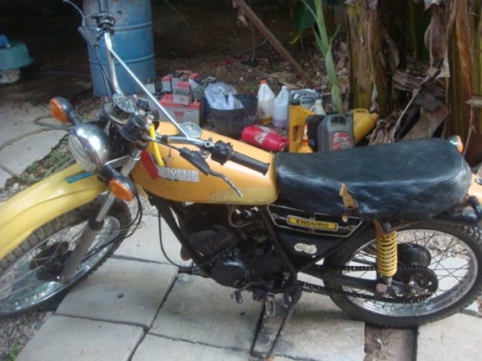 YAMAHA DT100 มีทะเบียนแผ่นเดียวโบราณ