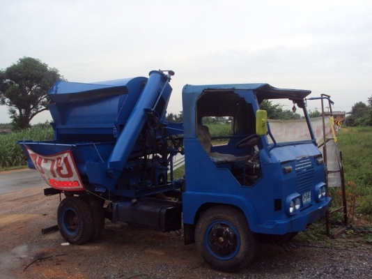 รถ 6 ล้อ สีข้าว ISUZU 85 แรง