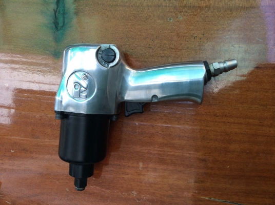 ขายบล็อกลม ของใหม่ ซื้อมาไม่ได้ใช้ ยี่ห้อ RV ของไต้หวัน