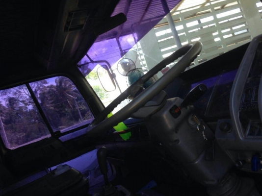 รถฮีโน่ 10 ล้อ รั้ว ( ไม่ดั้ม ) FL3H 195 แรงม้า. ปี 38 สนใจติดต่อ 081 - 6079515 รถฮีโน่ 10 ล้อ รั้ว ( ไม่ดั้ม ) FL3H 195 แรงม้า. ปี 38 สนใจติดต่อ 081 - 6079515