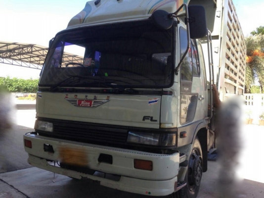 รถฮีโน่ 10 ล้อ รั้ว ( ไม่ดั้ม ) FL3H 195 แรงม้า. ปี 38 สนใจติดต่อ 081 - 6079515 รถฮีโน่ 10 ล้อ รั้ว ( ไม่ดั้ม ) FL3H 195 แรงม้า. ปี 38 สนใจติดต่อ 081 - 6079515