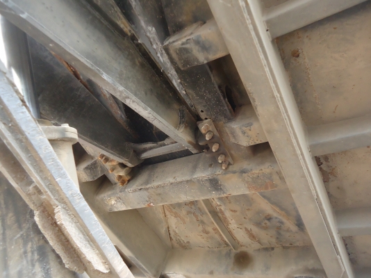 ขายหางลาก3เพลาแท้ดรั้มกะบะสามมิตรลอนเฉียงยาว9เมตรปี50