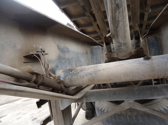 ขายหางลาก3เพลาแท้ดรั้มกะบะสามมิตรลอนเฉียงยาว9เมตรปี50