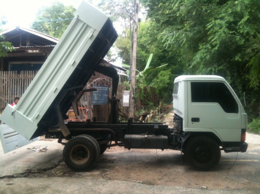 Mitsubichi. Canter Mitsubichi. Canter