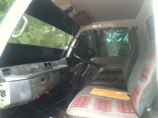 Mitsubichi. Canter Mitsubichi. Canter