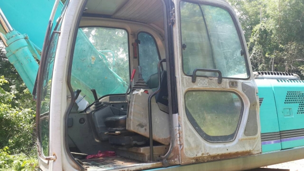 ขายรถขุดแบ็คโค KOBELCO200-6 MARK VI เอกสารพร้อม เครื่องดี ปั๊มแห้ง เอกสารอินวอยซ์  บูมดีเอวดี แอร์เย็น ปั๊มดี เดิม